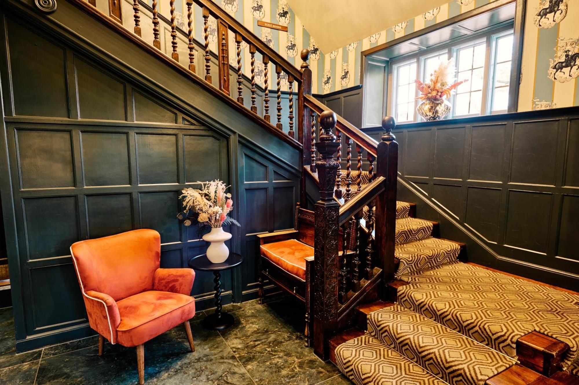 Hotel Cromwell Стивенэйдж Экстерьер фото