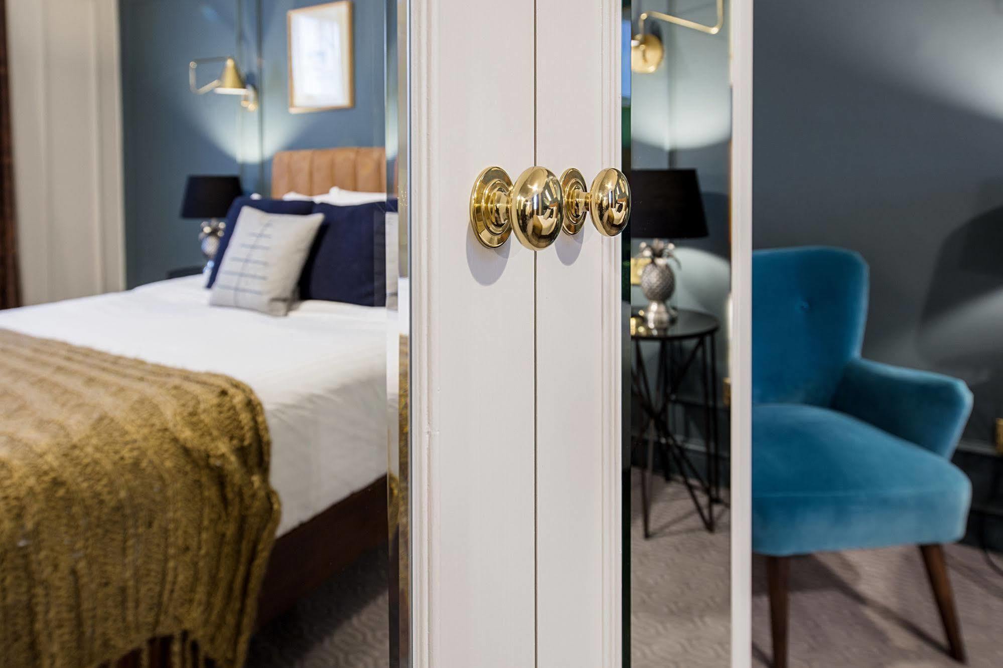 Hotel Cromwell Стивенэйдж Экстерьер фото